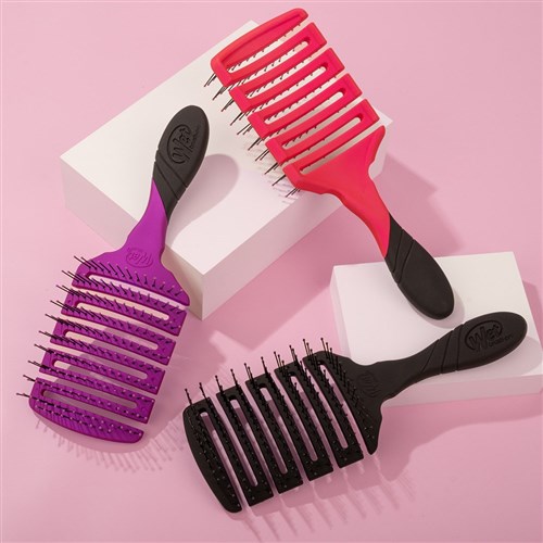 WetBrush Pro Flex Dry Paddle Pink