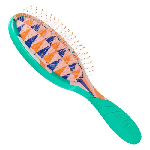 WetBrush Pro Artful Ace Detangler Flag Up