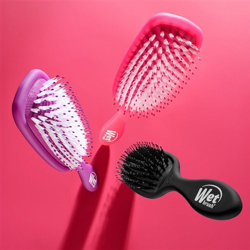 WetBrush Frost Smooth Styler Brush Purple