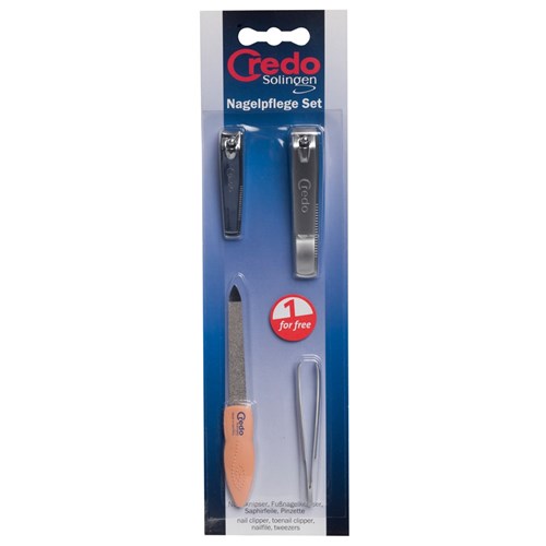 Credo Deluxe Manicure and Eyebrow Kit